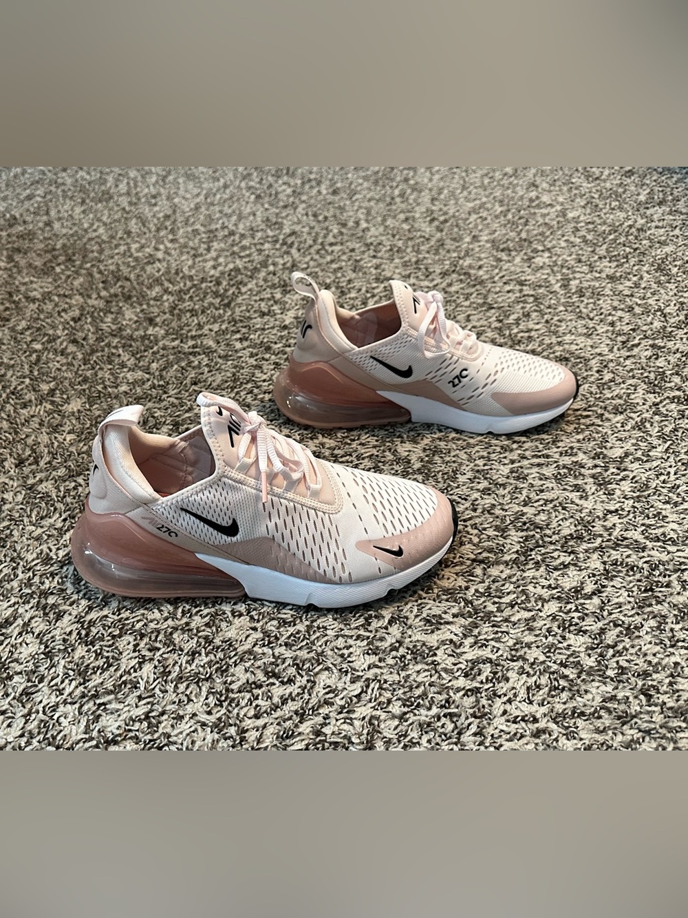 Women’s Airmax 270 Nike Sneakers